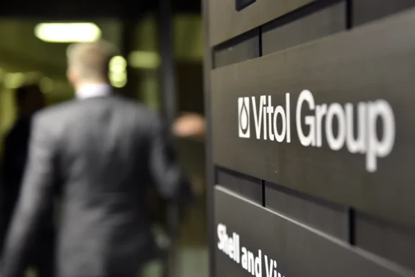 Αποχωρεί από τη Vitol ο κορυφαίος trader Yaoyao Liu