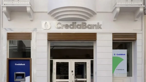 Συγχώνευση CrediaBank και Ευρώπη Holdings: Στρατηγική επέκταση στον ασφαλιστικό κλάδο