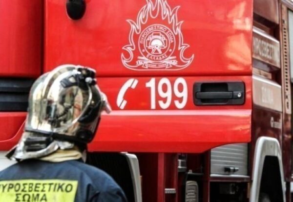 Πυρκαγιά σε αποθήκες βάμβακος στον Λόγγο Τρικάλων