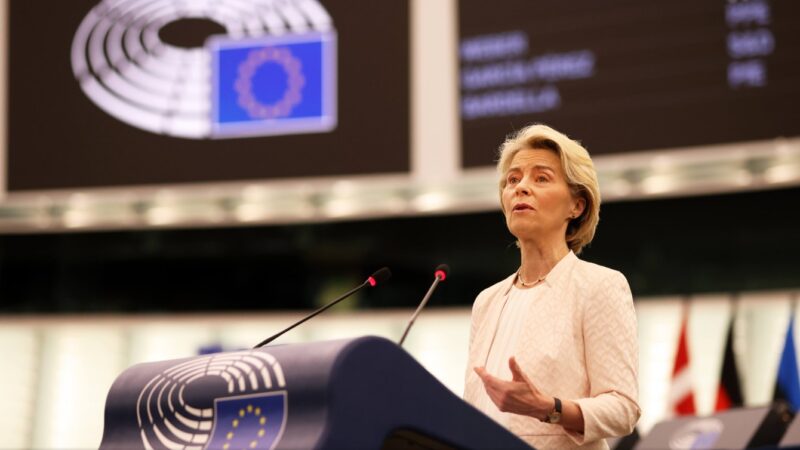 Ursula von der Leyen: Σχέδιο στήριξης για την αντιμετώπιση του υψηλού ενεργειακού κόστους στην ΕΕ