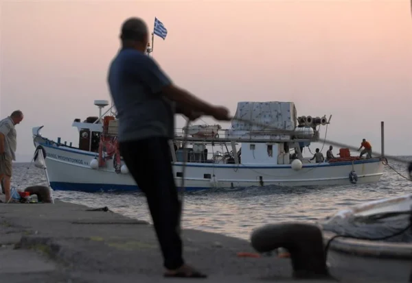 Σε πλήρη εξέλιξη η απεργία των αλιέων: Προβλήματα στην εφοδιαστική αλυσίδα και ελλείψεις στην αγορά