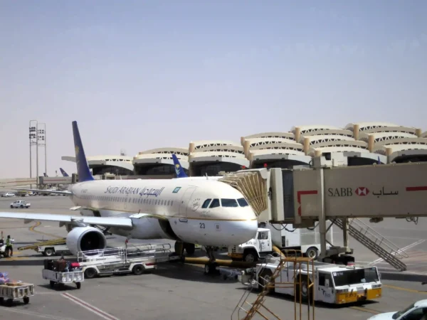 Αναστολή πτήσεων προς το Ριάντ από Lufthansa και Air India λόγω επιθέσεων