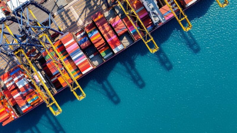 Αισθητή άνοδος 26,7% στις ελληνικές εξαγωγές τον Αύγουστο του 2026