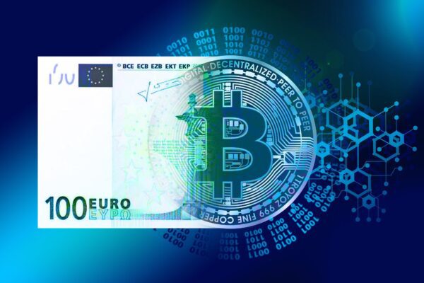 Ευρωπαϊκή Κεντρική Τράπεζα: Στόχος η καθιέρωση του ψηφιακού ευρώ έως το 2029