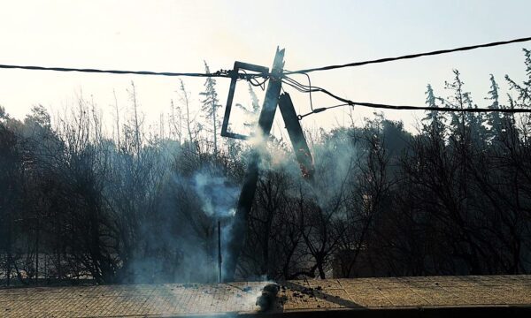 Αντιδράσεις για τη διάταξη που εξαιρεί στελέχη του ΔΕΔΔΗΕ από το αυτόφωρο σε περιπτώσεις πυρκαγιών