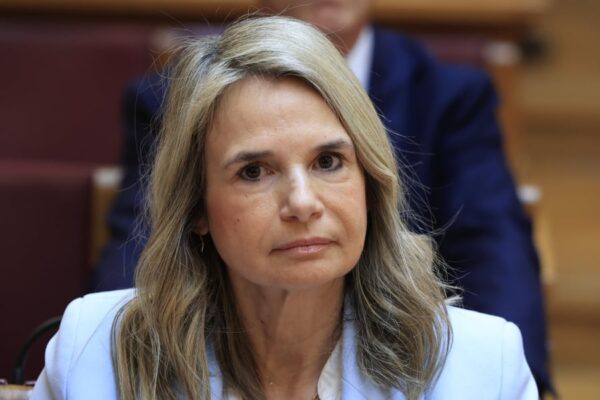 Ραγδαία συρρίκνωση του τραπεζικού δικτύου στην Ελλάδα: Επιπτώσεις στους πολίτες