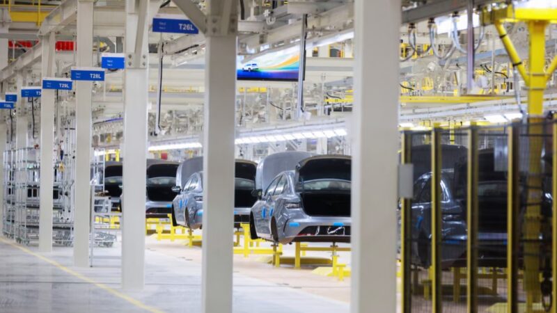 Η BYD ενισχύει την παραγωγική της παρουσία στην Ευρώπη εν μέσω νέων εμπορικών περιορισμών