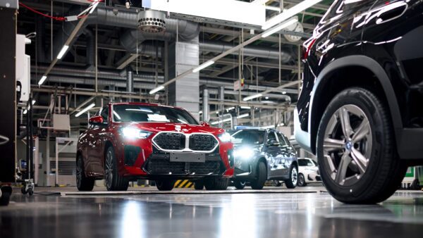 Κάμψη 6,3% στις παγκόσμιες πωλήσεις της BMW το τρίτο τρίμηνο