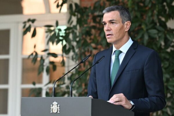 Πειθαρχική διαδικασία κατά του Πέδρο Σάντσεθ για παραβίαση θεσμικής ουδετερότητας