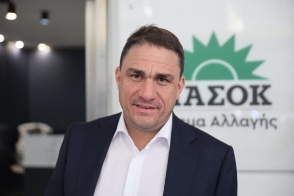 Κριτική του ΠΑΣΟΚ στην κυβέρνηση για το ασφαλιστικό των αγροτών